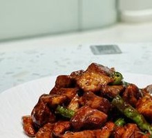 Almond Angus Beef Cubes