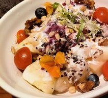 Quinoa Yogurt Blueberry Salad