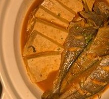 Fresh Fish in One Pot