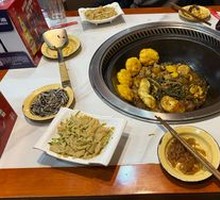 Chicken, Goose, and Pork Rib Hot Pot