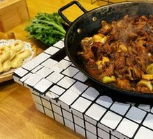 Stewed Chicken with Pig Intestines