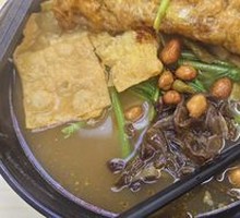 Fried Egg Snail Noodles