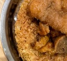 Braised Pig's Feet with Crispy Skin