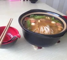 Eight Vegetables, One Meat, with Rice Noodles