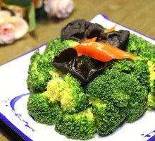 Crisp Broccoli Salad