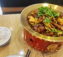 Spicy Pot Family Bucket