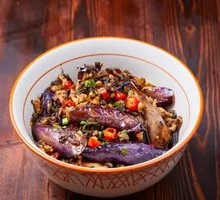 Pickled Mustard Greens and Eggplant Noodles