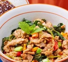 Stir-Fried Mint Beef Noodles