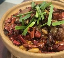 Braised Pig Trotter with Crispy Skin