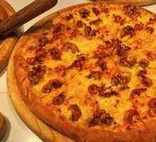 Spicy Crawfish Pizza