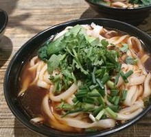 Signature Beef Noodle Soup (Small Bowl)