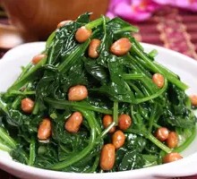 Spinach and Peanut Salad