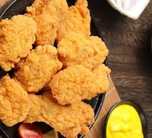Golden Fried Chicken Nuggets