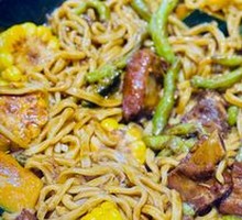 Classic Braised Pork Rib Noodles