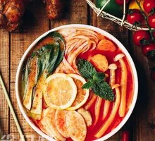 Tom Yum Mushroom Noodle