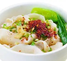 Beef Oil-Poured Noodles