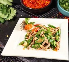 Stir-Fried Pig's Trotter with Bell Peppers