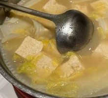 Baby bok choy stewed with frozen tofu