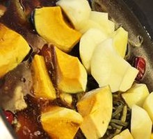 Stewed Pork Ribs with Chicken