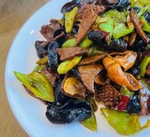 Stir-Fried Three Delicacies