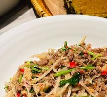 Stir-Fried Beef with Sour Papaya
