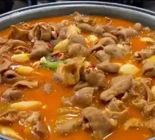 Stewed Pork Intestines in Iron Pot