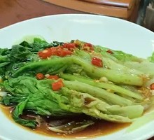 Garlic Sautéed Romaine Lettuce