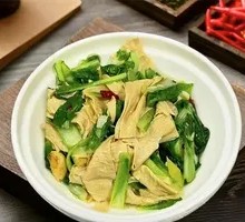 Stir-fried bok choy with bean threads