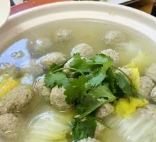 Braised Meatballs in Clay Pot