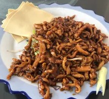 Beijing-style Shredded Pork in Soy Sauce