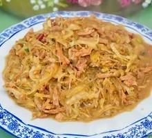 Sour Cabbage Noodles with Pork Strips
