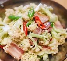 Spicy Cauliflower in Hot Pot