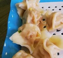 Pork and Sauerkraut Steamed Dumplings