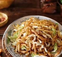 Stir-Fried Noodles with Shredded Pork