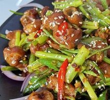 Spicy Pork Intestines Stir-fry