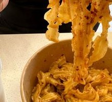 Classic Oil-Poured Noodles