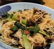 Sichuan-style Pepper Chicken Offal Noodles