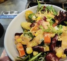 River Breeze Specialty Vegetable Salad