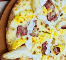 American-style Bacon & Potato Pizza