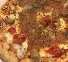 Classic Italian Meat Sauce Pizza