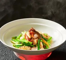 Bamboo Shoots with Lily Bulb and Fresh Abalone Stir-fry