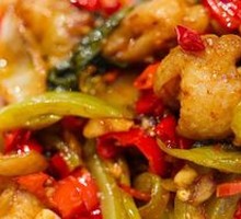 Sour Cabbage Stir-Fried Pork Intestines