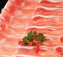 Goat Meat with Sand Onion