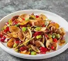 Spicy Stir-Fried Clams