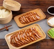Signature Soup-filled Roast Duck Set