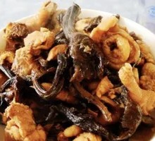 Chicken Stewed with Hedge Mushrooms
