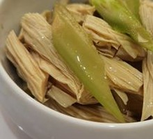 Celery with Tofu Skin