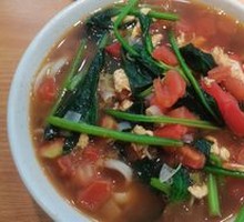 Tomato and Egg Noodle Soup