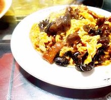 Sour Stir-Fried Egg with Wood Ear Mushrooms