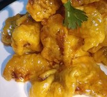 Beijing-style shredded pork with sweet and sour sauce